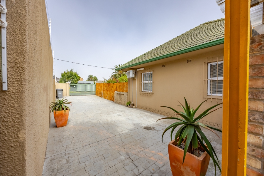 3 Bedroom Property for Sale in Milnerton Central Western Cape